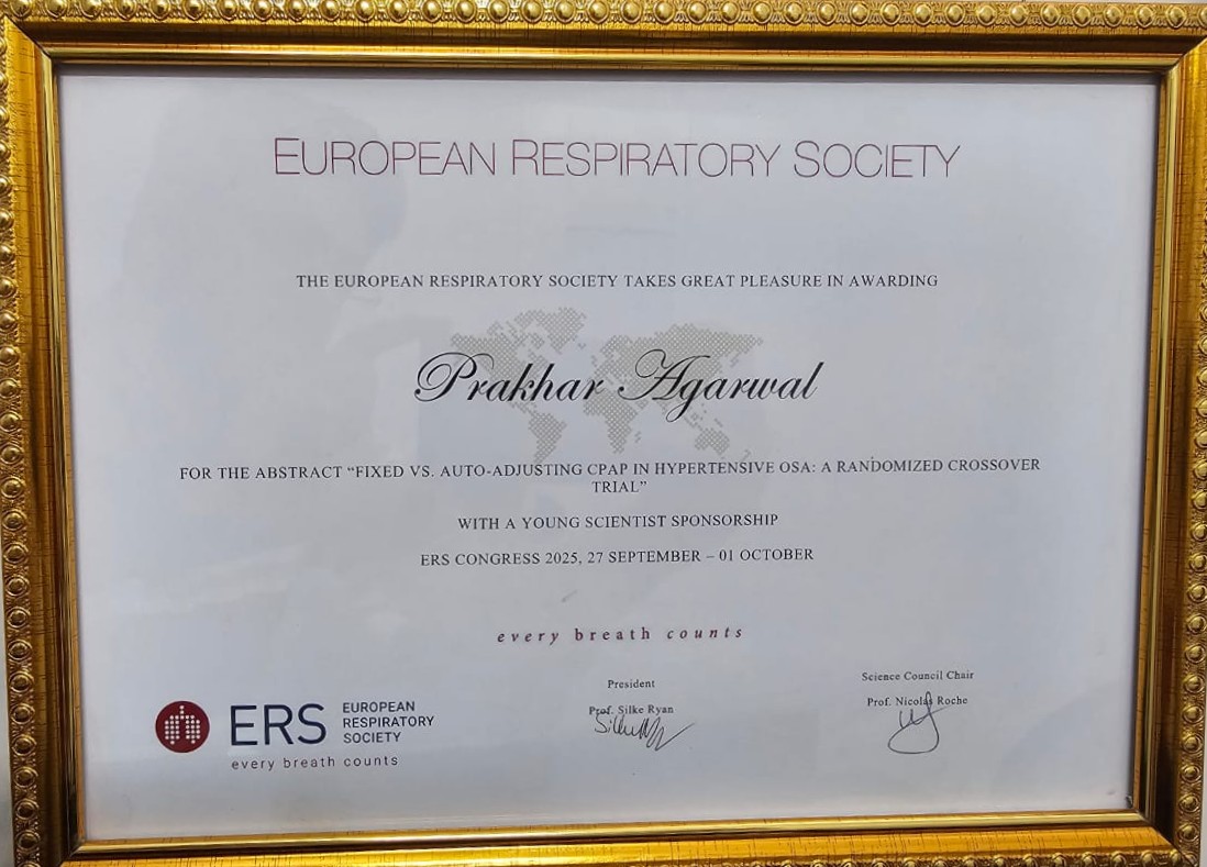 Dr Prakhar Agarwal receiving Young Scientist Award at European Respiratory Society 2025